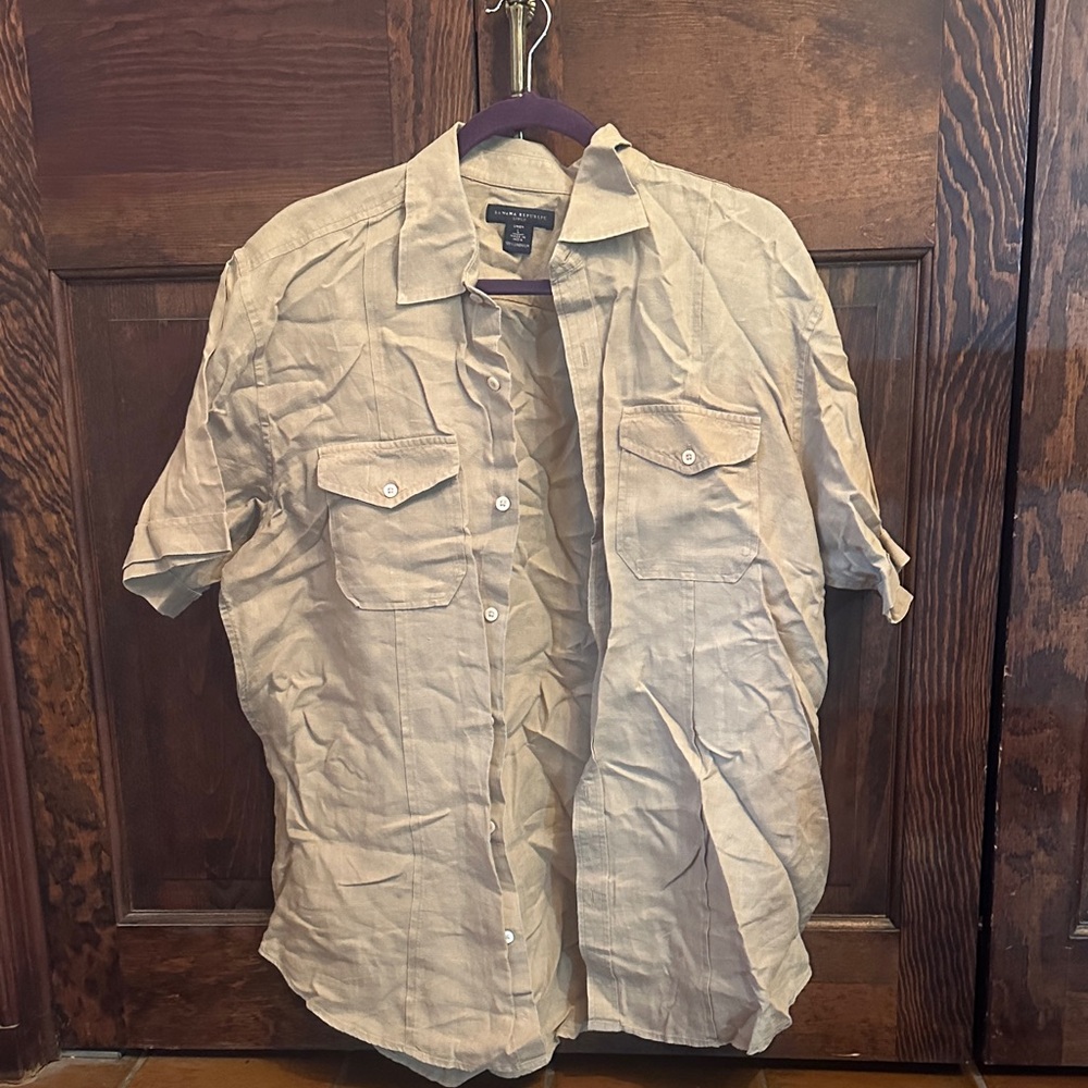 Banana Republic 100% Linen Beige Short Sleeve Shirt Linen